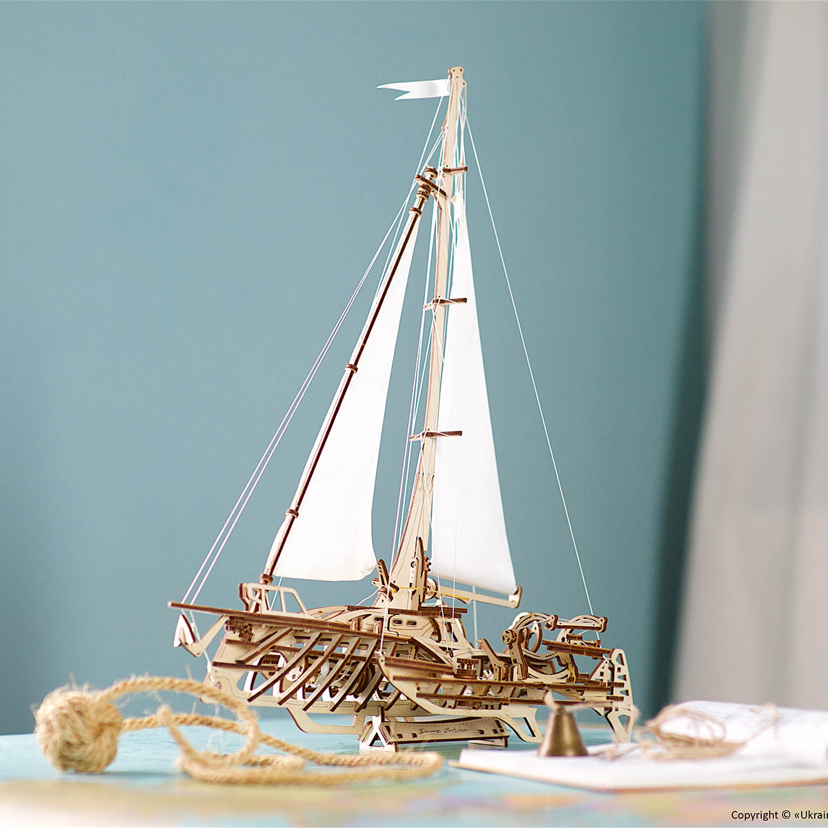Puzzle 3D Barca Trimaran din lemn Ugears
